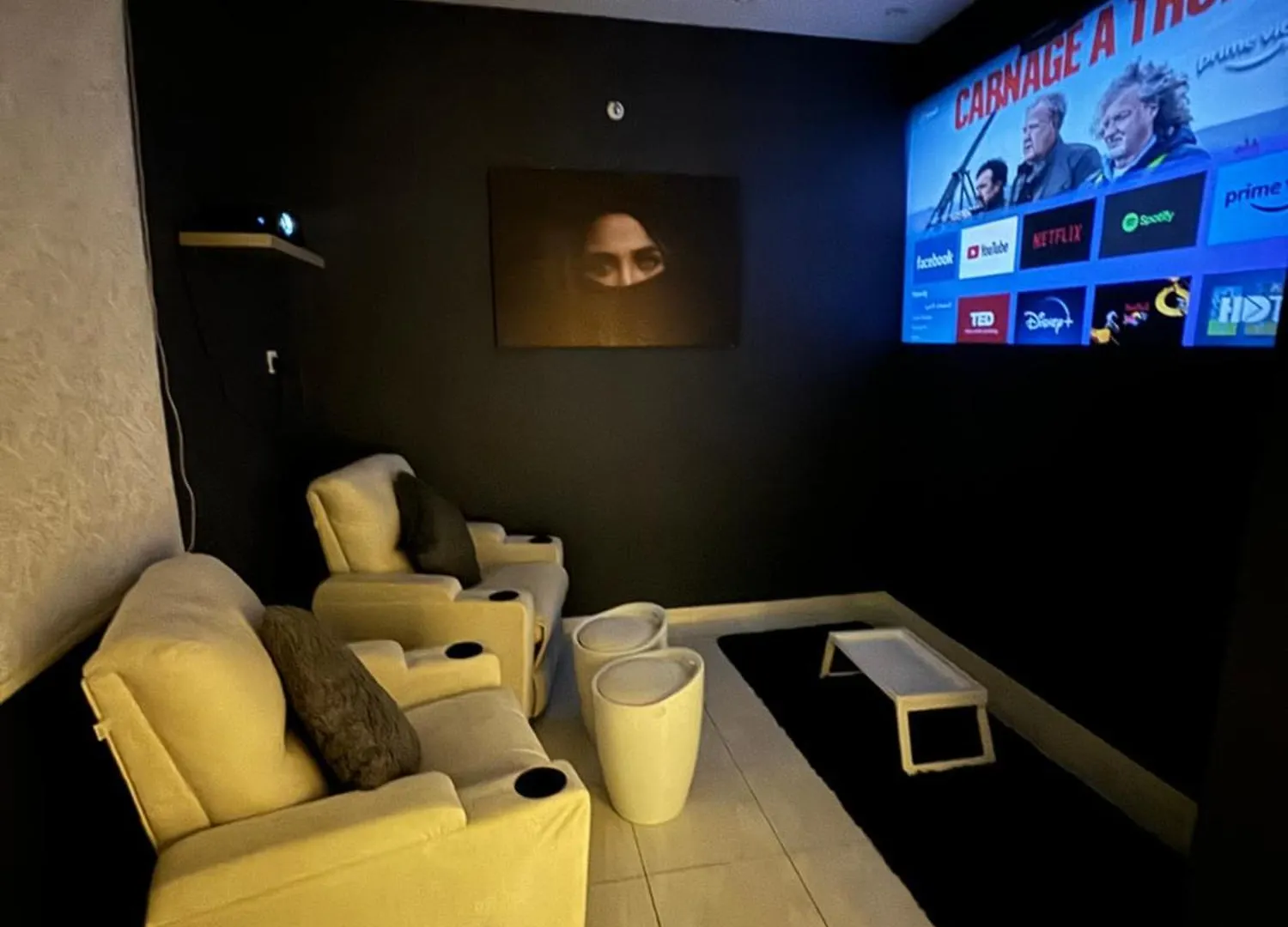 شقه مودرن بغرفه سينما Apartment Riyadh 0*,